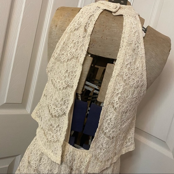 Beau Tissu Cream Crochet Lace Open Back Sleeveless Halter Romper - Picture 5 of 9